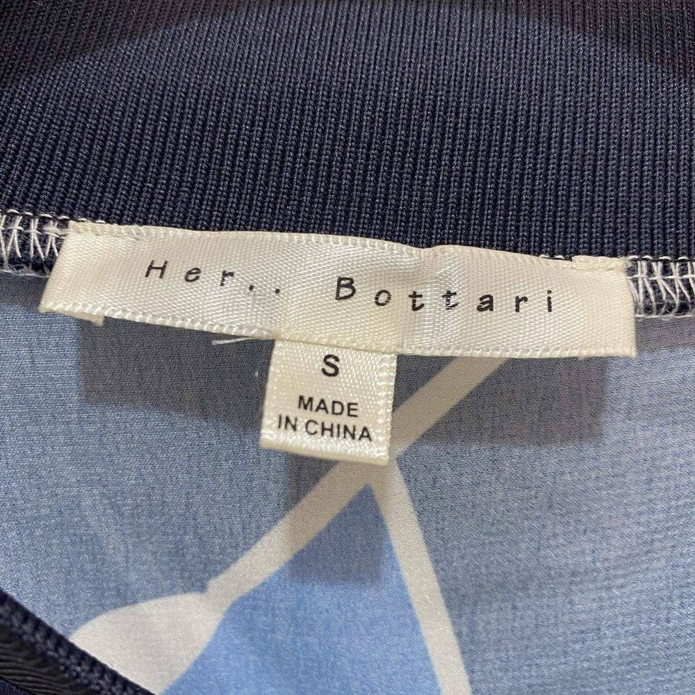 Her.. Bottari zip front long sleeve crop jacket, size small - Picture 7 of 13